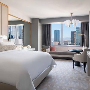 Deluxe King Guest Room 1 King City View